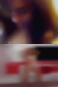 I am a repeat milf who fuck Cummer.