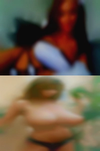 Love to see he wet pussy flash..