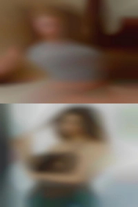 Gettin mi naked grown sexy girls on.